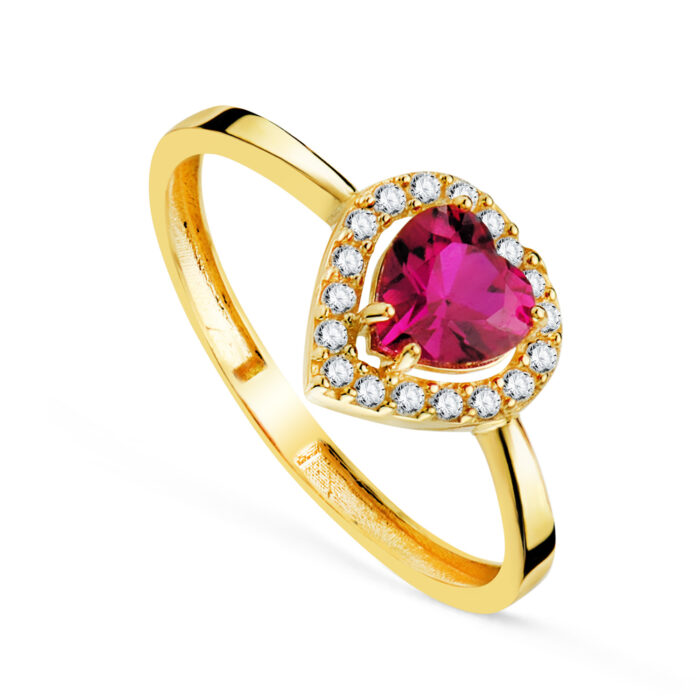 18K SORTIJA ORO AMARILLO CORINDON RECONSTRUIDO CORAZON RUBI 5X5 MM CON CIRCONITAS. ANCHO: 8X8 MM