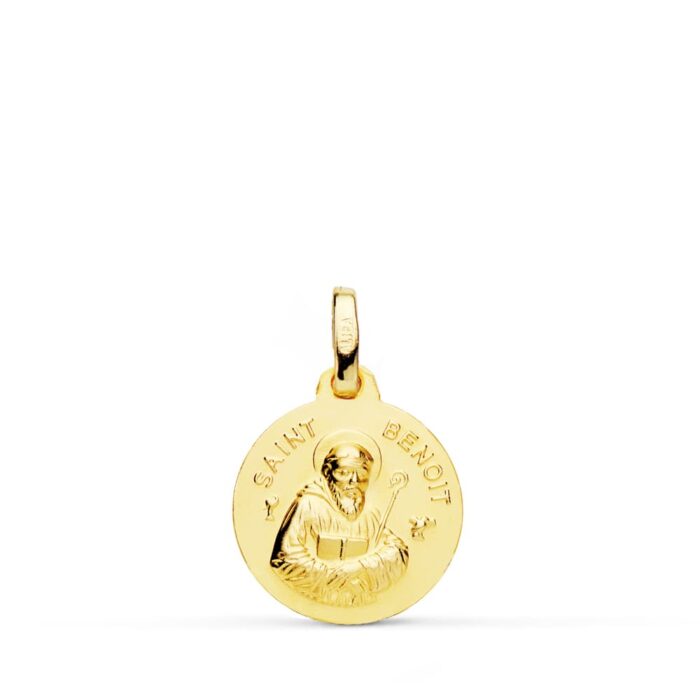 Medalla pequeña de San Benito en oro amarillo de 18 quilates, 14 mm de diámetro, con grabados de alta precisión en ambas caras.
