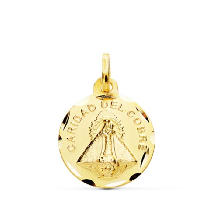 Medalla pequeña de la Virgen de la Caridad del Cobre en oro amarillo de 18 quilates, 16 mm de diámetro, con borde liso pulido y centro matizado.