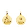 Pequeña medalla Escapulario redonda de oro amarillo de 18k de 16 mm con relieves matizados de la Virgen del Carmen y el Sagrado Corazón de Jesús y cerco liso sobre fondo blanco
