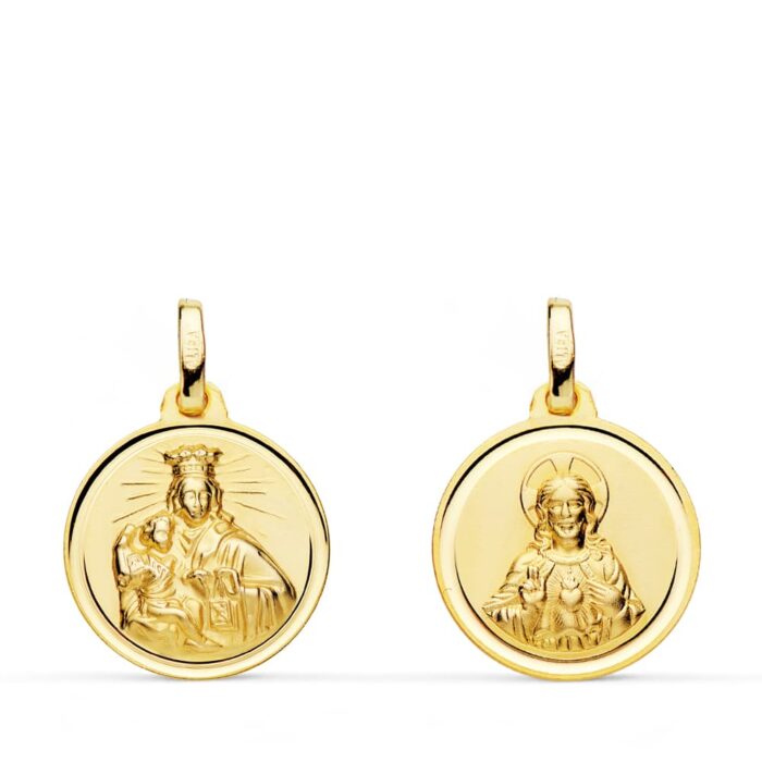 Pequeña medalla Escapulario redonda de oro amarillo de 18k de 16 mm con relieves matizados del Sagrado Corazón y la Virgen del Carmen y bisel liso brillante sobre fondo blanco