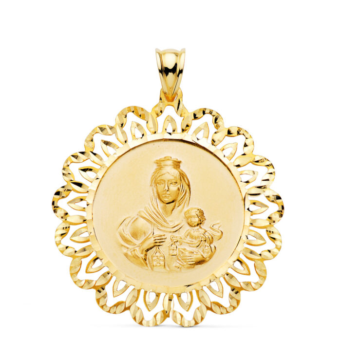 Medalla de la Virgen del Carmen en oro amarillo de 18k de 34mm con cerco perimetral biselado y tallado en brillo sobre fondo blanco
