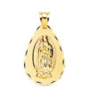 Medalla en forma de gota de la Virgen de Guadalupe en oro amarillo de 18 quilates con talla clásica de 36 x 23 milímetros