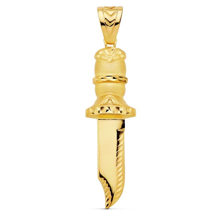 Pequeño colgante con forma de puñal o daga tallada en oro amarillo de 18 quilates, tamaño 18 mm de largo.