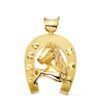 Colgante grande de herradura con cabeza de caballo en relieve, realizado en oro amarillo de 18 quilates, acabado pulido brillante, tamaño 48x40 mm.