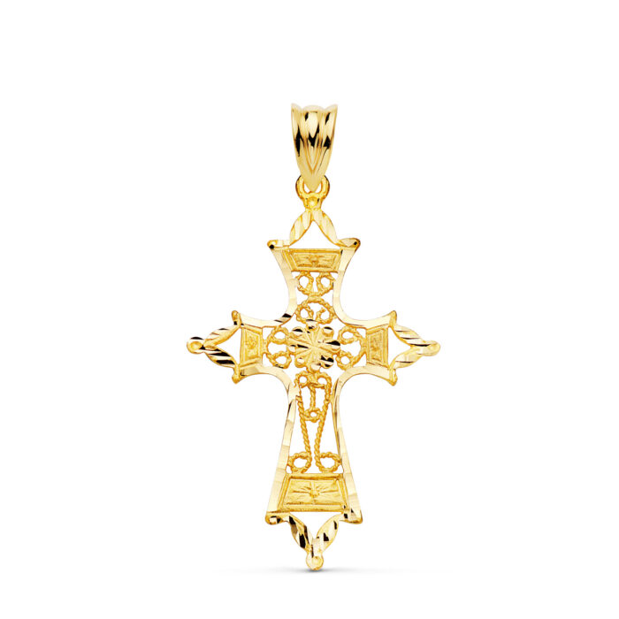 Cruz de oro amarillo de 18 quilates con diseño interior de filigrana calada y bordes exteriores facetados con tallado brillante, medidas 37 x 25 mm.