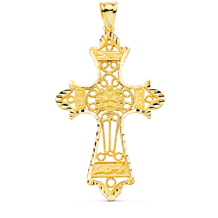 Cruz de gran tamaño en oro amarillo de 18 quilates con diseño interior de filigrana calada y bordes exteriores tallados diamantados muy brillantes, medidas 60 x 37 mm.