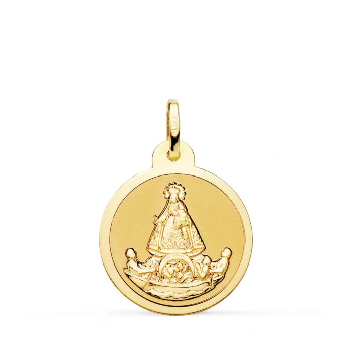 Medalla redonda de la Virgen de la Caridad del Cobre en oro amarillo de 18 quilates, 20 mm, con relieve de la balsa y los tres Juanes, y borde liso pulido brillante.