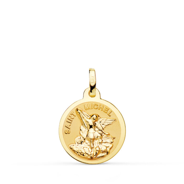 Medalla redonda de San Miguel Arcángel en oro amarillo de 18 quilates, 16 mm, con figura central matizada y borde exterior pulido brillante.