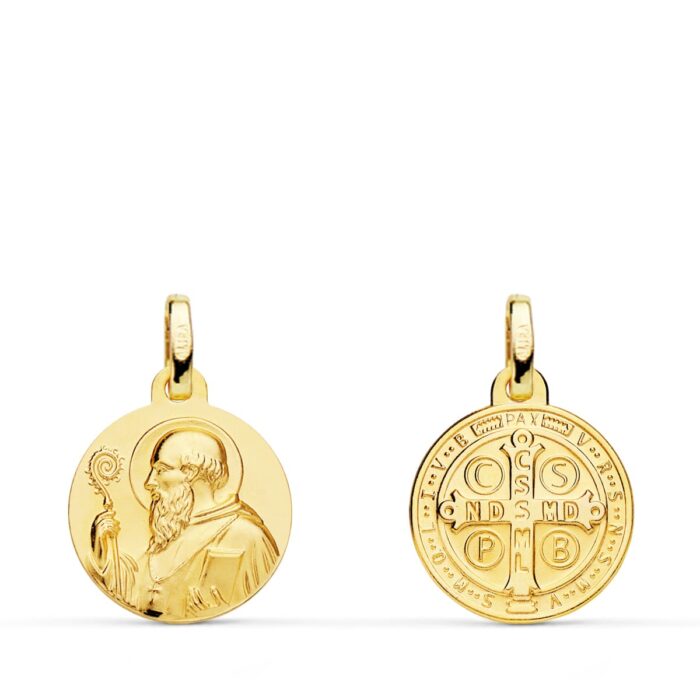Escapulario pequeño de San Benito en oro amarillo de 18 quilates, 14 mm de diámetro, con acabado pulido brillante y diseño liso.