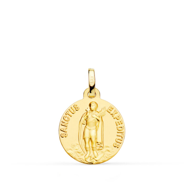 Medalla circular de San Expedito en oro amarillo de 18 quilates de 16 mm con bordes pulidos y centro satinado.