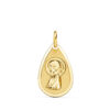 Medalla con forma de gota de la Virgen Niña de perfil en oro amarillo de 18 quilates, dimensiones 19x11 mm, con acabado pulido brillante sobre fondo blanco.