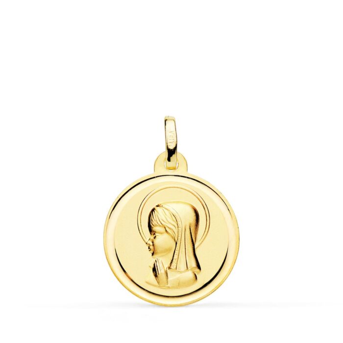 Medalla de la Virgen Niña de perfil en oro amarillo de 18 quilates con bisel liso brillante, 18 mm de diámetro, sobre fondo blanco.