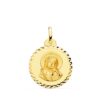 Medalla de oro amarillo de 18k con relieve de la Virgen María y el Espíritu Santo, con borde facetado de talla cruzada y 20 mm de diámetro.