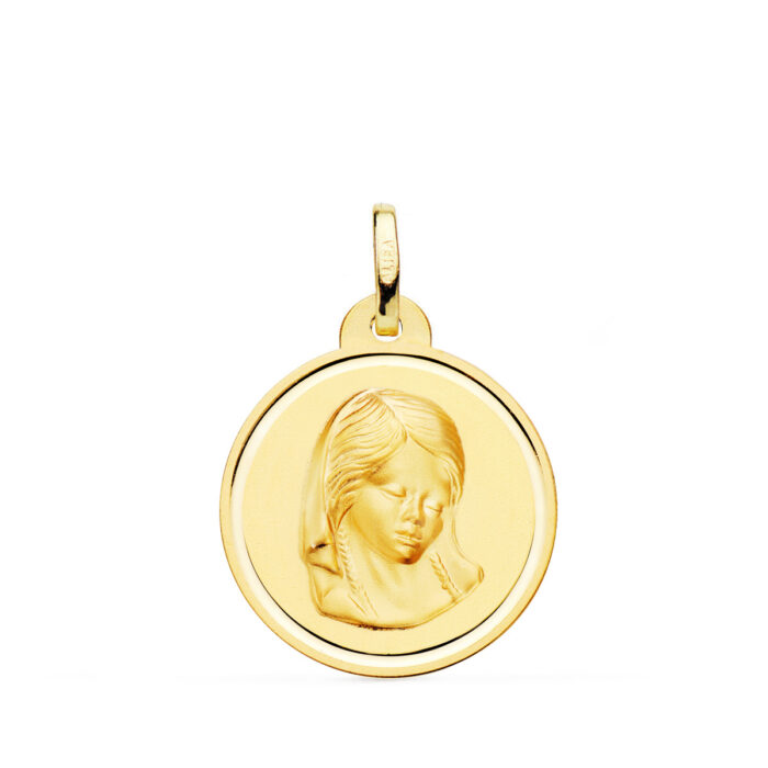 Medalla religiosa de la Virgen Niña en perfil de oro amarillo de 18 quilates con borde de bisel pulido y diámetro de 20 mm.