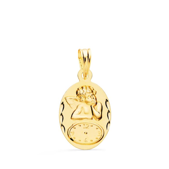 Medalla ovalada de oro amarillo 18K tallada con relieve de Angelito Burlón y esfera de reloj para grabar hora de nacimiento.