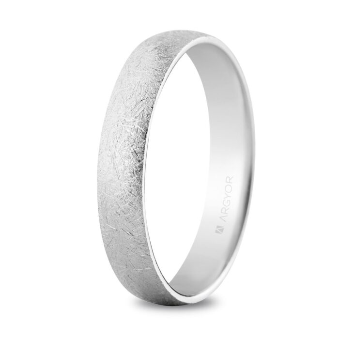 Alianza de boda clásica de media caña en oro blanco de 18 quilates con textura superficial efecto hielo y 4 mm de ancho, modelo 564B001H de Argyor.