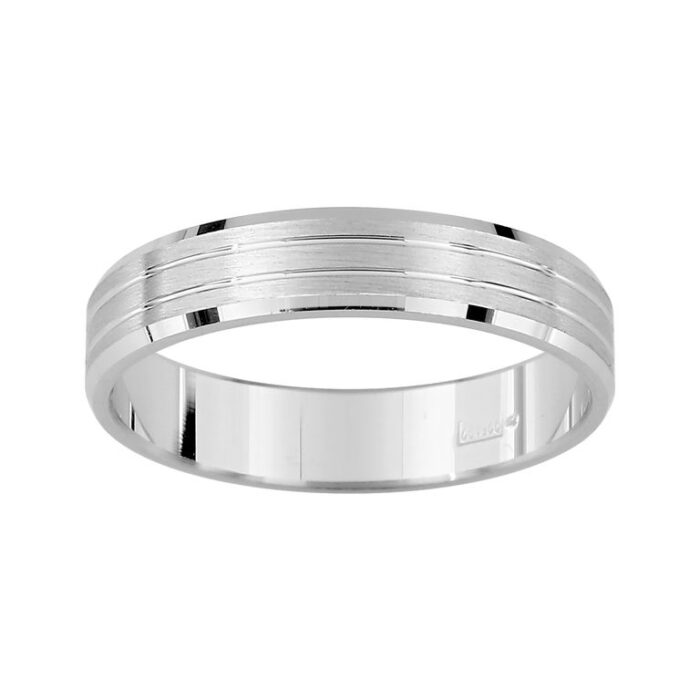 Alianza de plata biselada 4mm 337221 Alianza plata de boda con un acabado mate (satinado) y brillante en bandas horizontales.