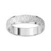 Alianza de boda de plata 4,5 mm 337264 Alianza plata de ley 925 con 4.5 milímetros de ancho y acabado texturizado con bordes brillantes.